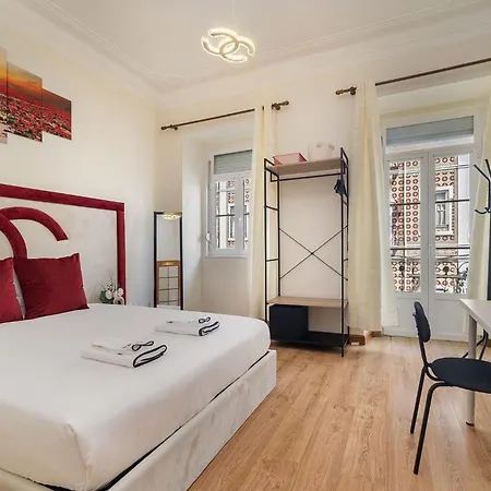 Anjos Station Hostel